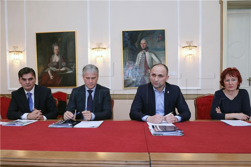 Contracts for new irrigation systems signed in Osijek