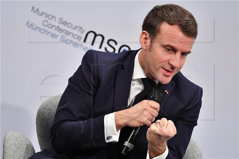 Macron willing to unblock European path of North Macedonia, Albania