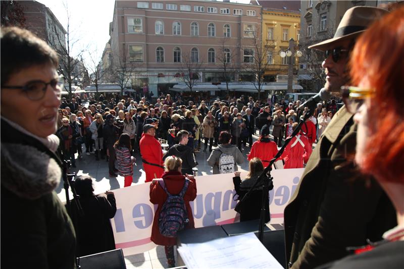 Akcija "Milijarda ustaje protiv nasilja nad ženama i djevojčicama (engl. One Billion Rising)"