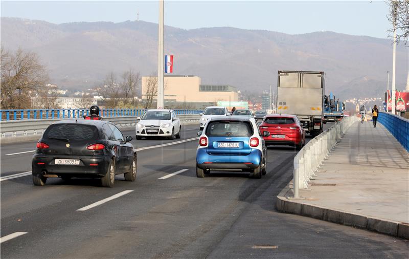 HAK: Na većini cesta vozi se bez posebnih ograničenja