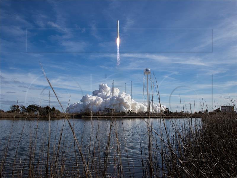 USA NASA ANTARES CRS-13 LAUNCH