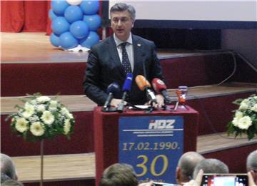 Plenković u Kutini:  Očekuje nas još mnogo posla