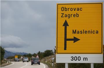 HAK: Na A1 Sveti Rok-Posedarje, cestu Maslenica-Zaton Obrovački i Paški most samo osobna vozila