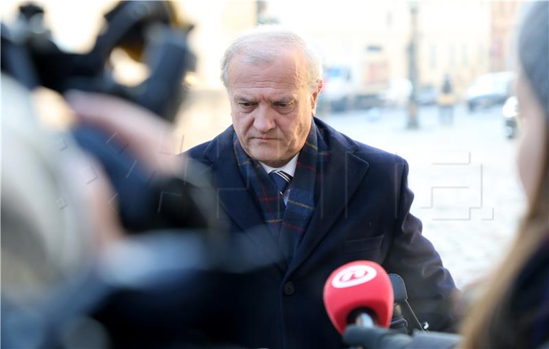 Justice minister expects chief state prosecutor to resign