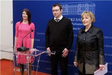 Konferencija za medije na temu "Ugrožena zdravstvena sigurnost žena u Hrvatskoj"