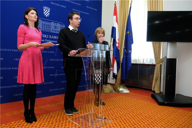 Konferencija za medije na temu "Ugrožena zdravstvena sigurnost žena u Hrvatskoj"