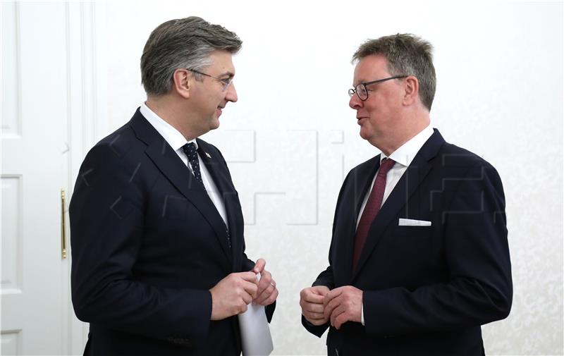 Plenkovic, German MPs still in favour of opening negotiations with Skopje, Pristina