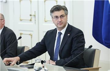 Plenković: Situacija oko koronavirusa pod kontrolom, građani živite normalno