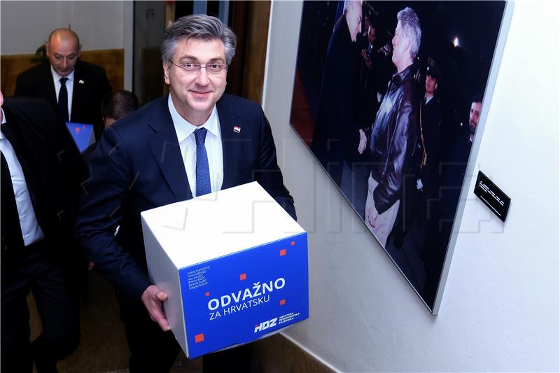 Plenković: Hrvatske kontrole na granici zbog koronavirusa dobre su i za RH i za Sloveniju