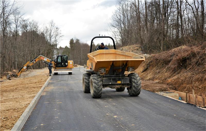 Volume of construction work in December up 8.3% y-o-y