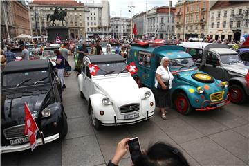 Citroen predstavio maleni električni gradski auto za 6000 eura