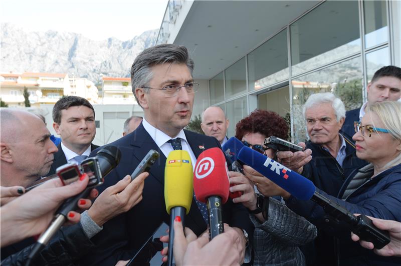 Plenković: Nema baš ničeg lijevog u politici HDZ-a ni ove Vlade