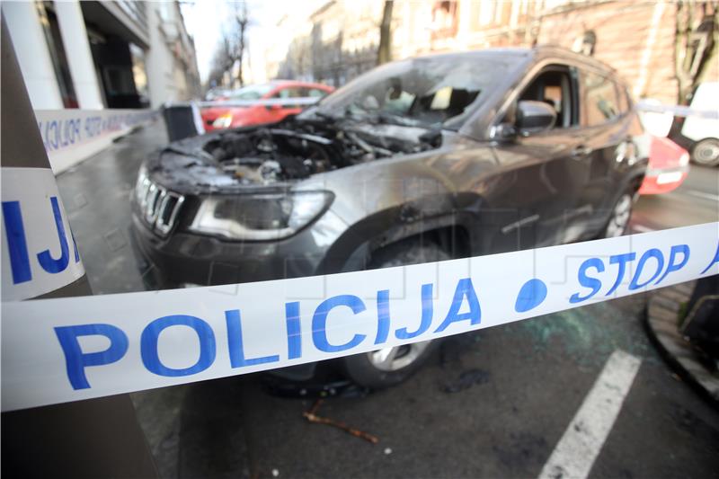 Zagreb: Zapalio vozilo u Prilazu Gjure Deželića