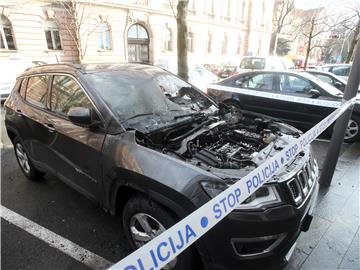 Zagreb: Zapalio vozilo u Prilazu Gjure Deželića