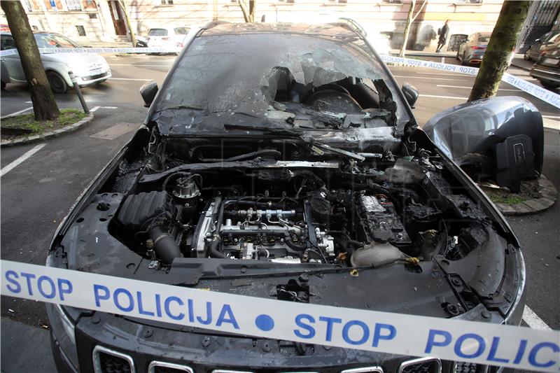 Zagreb: Zapalio vozilo u Prilazu Gjure Deželića
