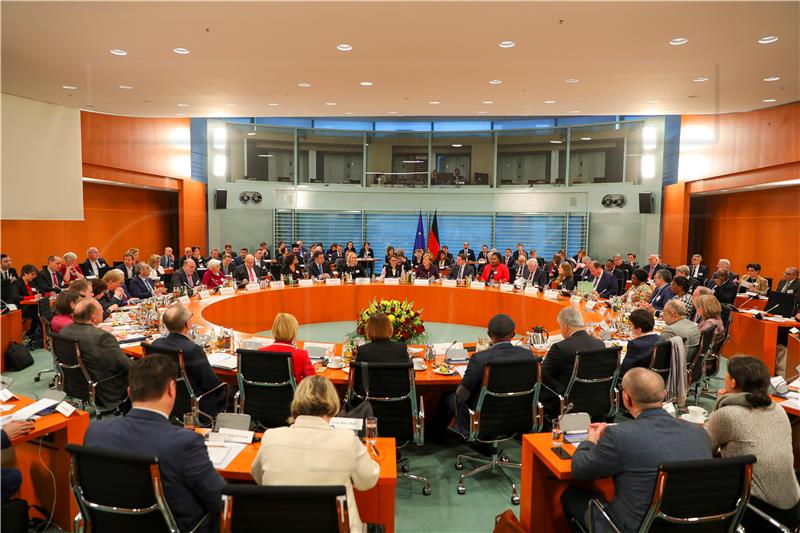 GERMANY POLITICS INTEGRATION SUMMIT