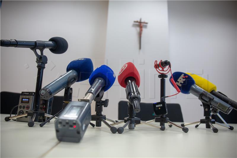 Konferencija za medije Komisije HBK o Odluci Ustavnoga suda o Zakonu o udomiteljstvu