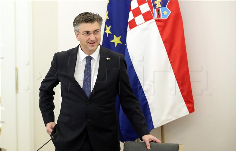 Plenković: Pozitivan trend u broju rođene djece