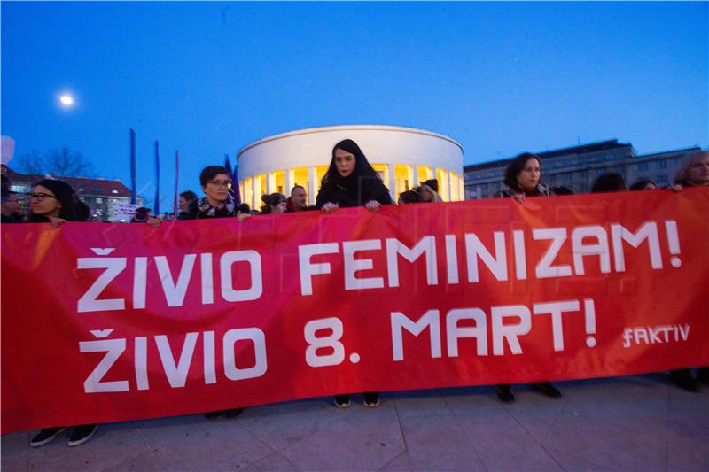  Feministički kolektiv fAKTIV održao "Noćni marš - 8. mart"