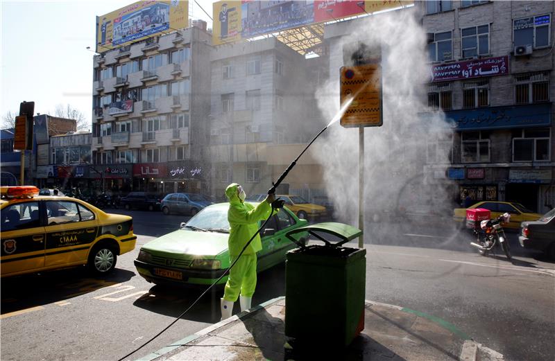 Iran pustio oko 70 tisuća zatvorenika zbog koronavirusa