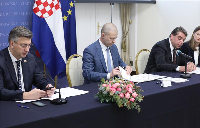 €322m deal on upgrading rail from Krizevci to border with Hungary inked 