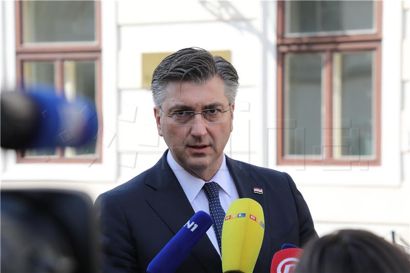 Premijer Plenković dao izjavu nakon sastanka s predsjednicima Klubova zastupnika