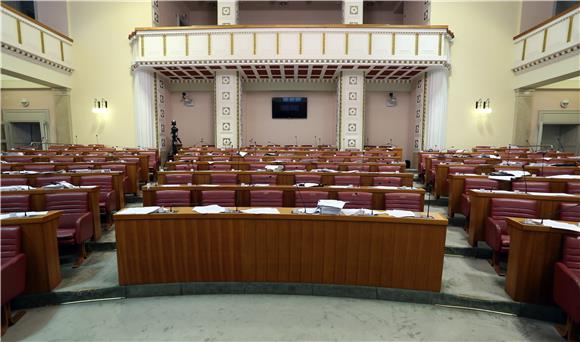 MPs to sit in every other bench, galleries