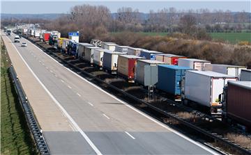 Traffic jams at the German-Polish border