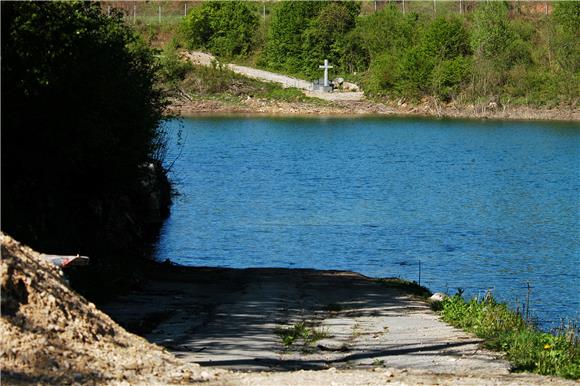 U jezeru kod Požege pronađeno tijelo utopljenog dječaka