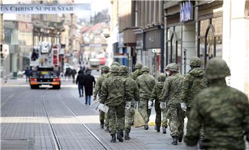 Vojska pomaže u raščišćavanju posljedica potresa u Zagrebu