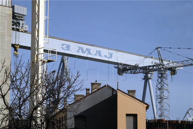 3. Maj dock signs deal to complete ship for Spanish client