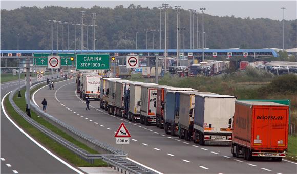 Odluka o karanteni i izolaciji za vozače teretnih vozila međunarodnog transporta