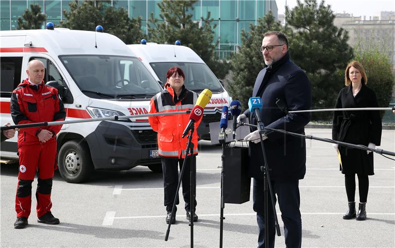 GNK Dinamo donirao dva sanitetska vozila hrvatskom zdravstvu