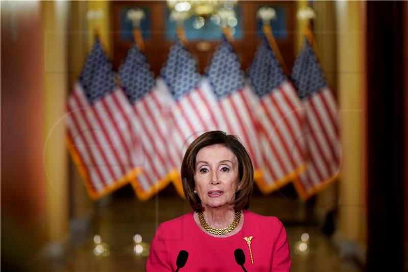 Pelosi: Trumpovo prvobitno poricanje epidemije bilo je pogubno