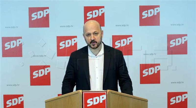 Zagreb mayor's passing buck to citizens unheard-of, says SDP MP