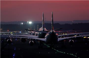 Njemačka spremna nacionalizirati posrnulog avioprijevoznika - izvori