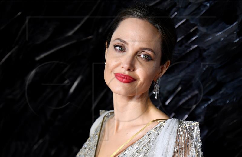 Angelina Jolie radi za BBC programe o koronavirusu za tinejdžere