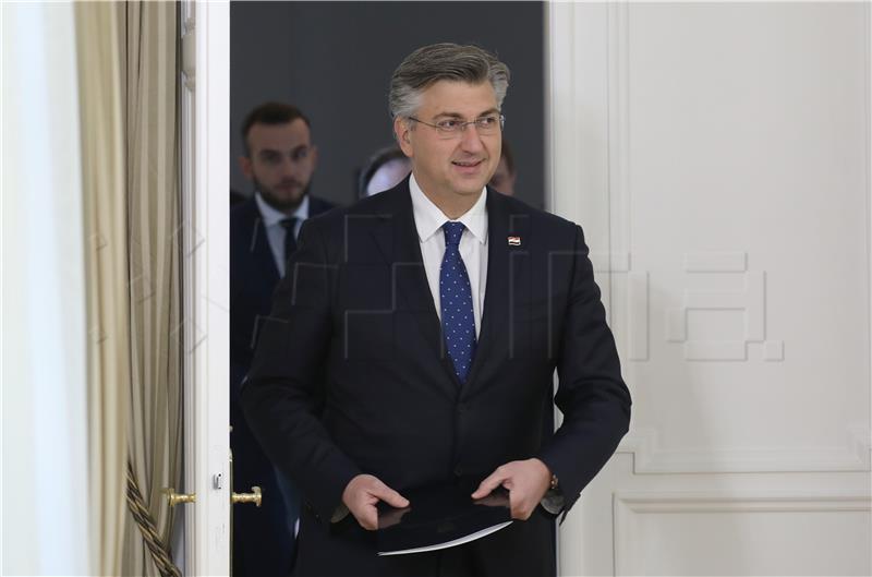 Plenković: Mjere su za spas radnih mjesta i poduzeća