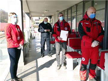 Krapina: Obilazak oboljelih od koronavirusa na kućnom liječenju