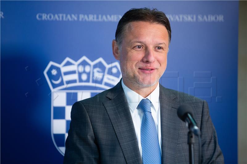 Jandrokovic: PM to present new package of economic measures on Friday