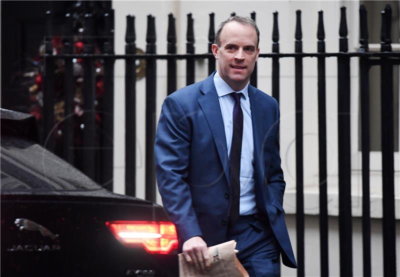 Raab: Britanska vlada će nastaviti provoditi Johnsonove planove