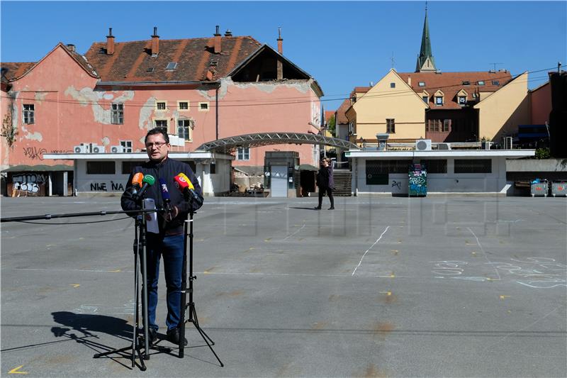 Tiskovna konferencija predsjednika Hrvatske udruge poljoprivrednika Tihomira Jaića