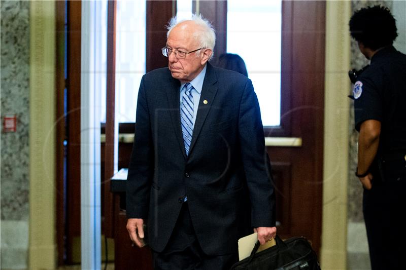 Bernie Sanders odustao od kampanje za predsjedničkog kandidata demokrata