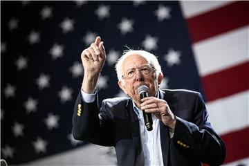 (FILE) USA BERNIE SANDERS SUSPENDS ELECTIONS CAMPAIGN