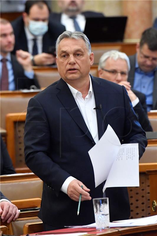 Orban kaže da Mađarsku tek čeka vrhunac epidemije