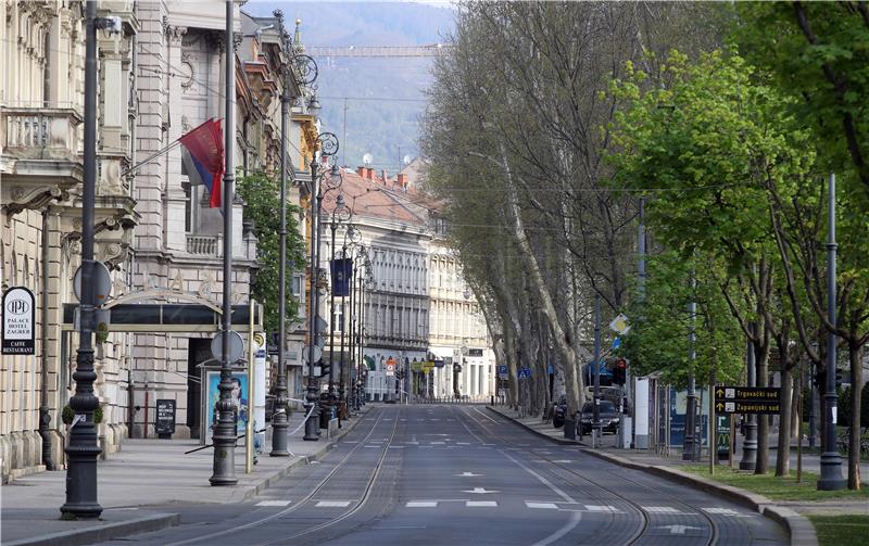 Prazne ulice na uskršnje jutro