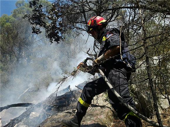 Dva požara u Požeško-slavonskoj županiji, jedan ugašen