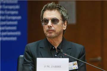 Jean-Michel Jarre: Kultura može predvoditi oporavak od covida-19