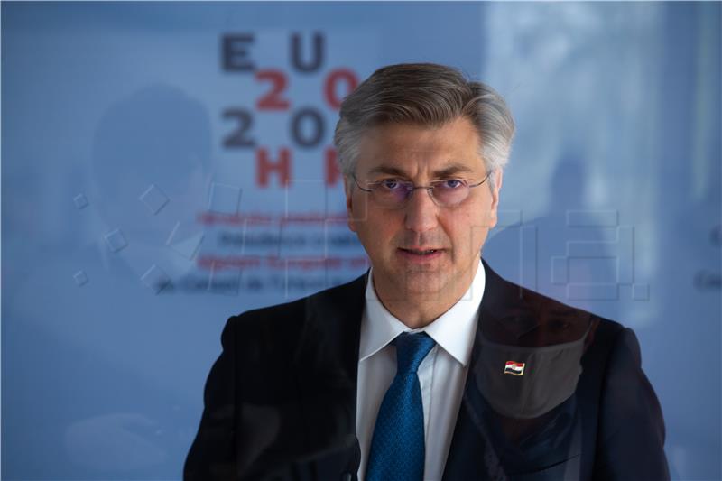 Plenković: Najveća je zadaća borba protiv ekonomsko-socijalnih posljedica pandemije