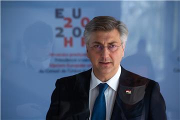 Plenković: Najveća je zadaća borba protiv ekonomsko-socijalnih posljedica pandemije